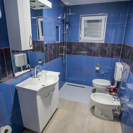 Appartamento River 3 *